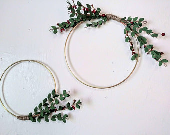 simple half foilage wreath | DIY art